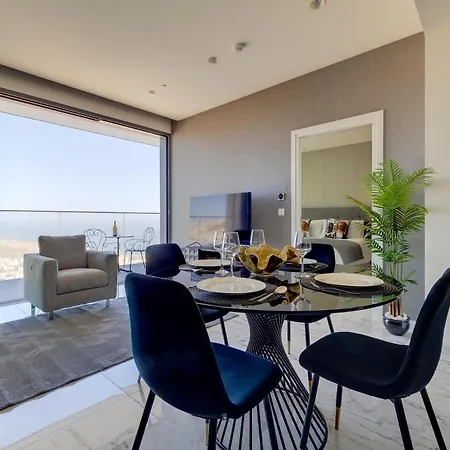 شقة Stylish Skyline Mercury Tower سانت جوليان